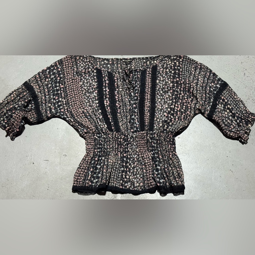 Guess Black and Pink Patterned Blouse